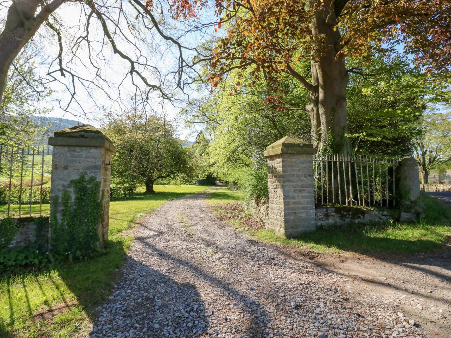 Flanders Hall West Burton المظهر الخارجي الصورة